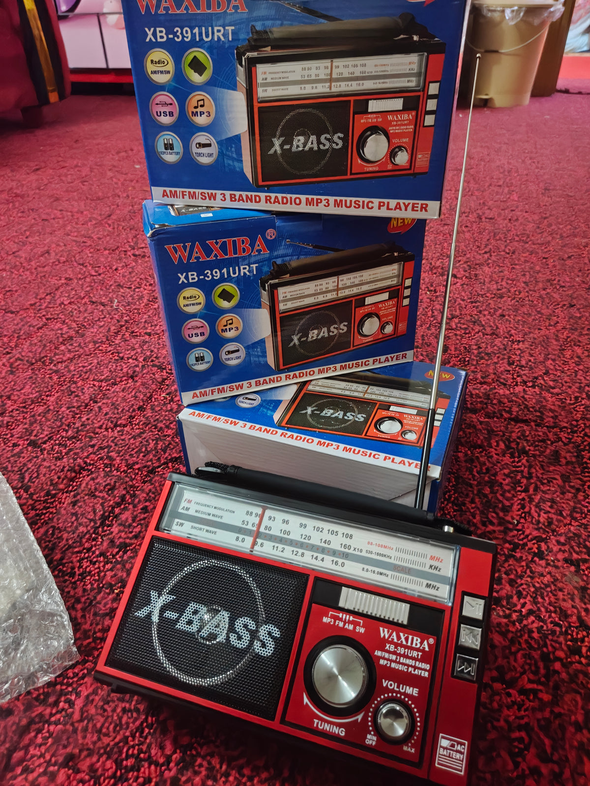 WAXIBA XB-391URT X-BASS Vintage 3-Band Radio MP3 Music Player