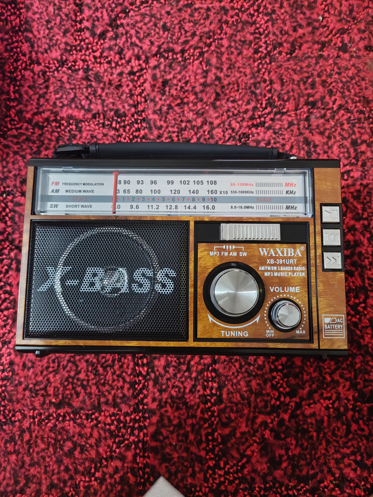 WAXIBA XB-391URT X-BASS Vintage 3-Band Radio MP3 Music Player