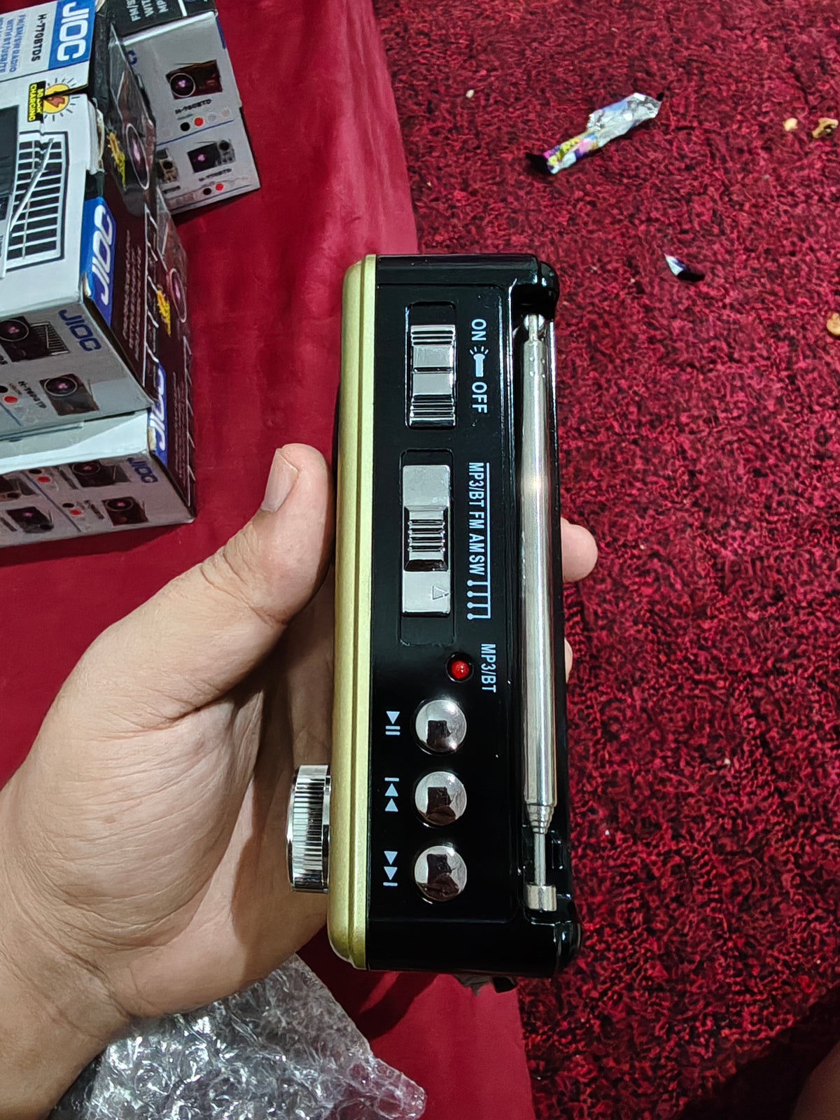 WAXIBA XB-891BT Retro Portable Radio | Bluetooth, FM/AM/SW, MP3 & Built-in LED Torch