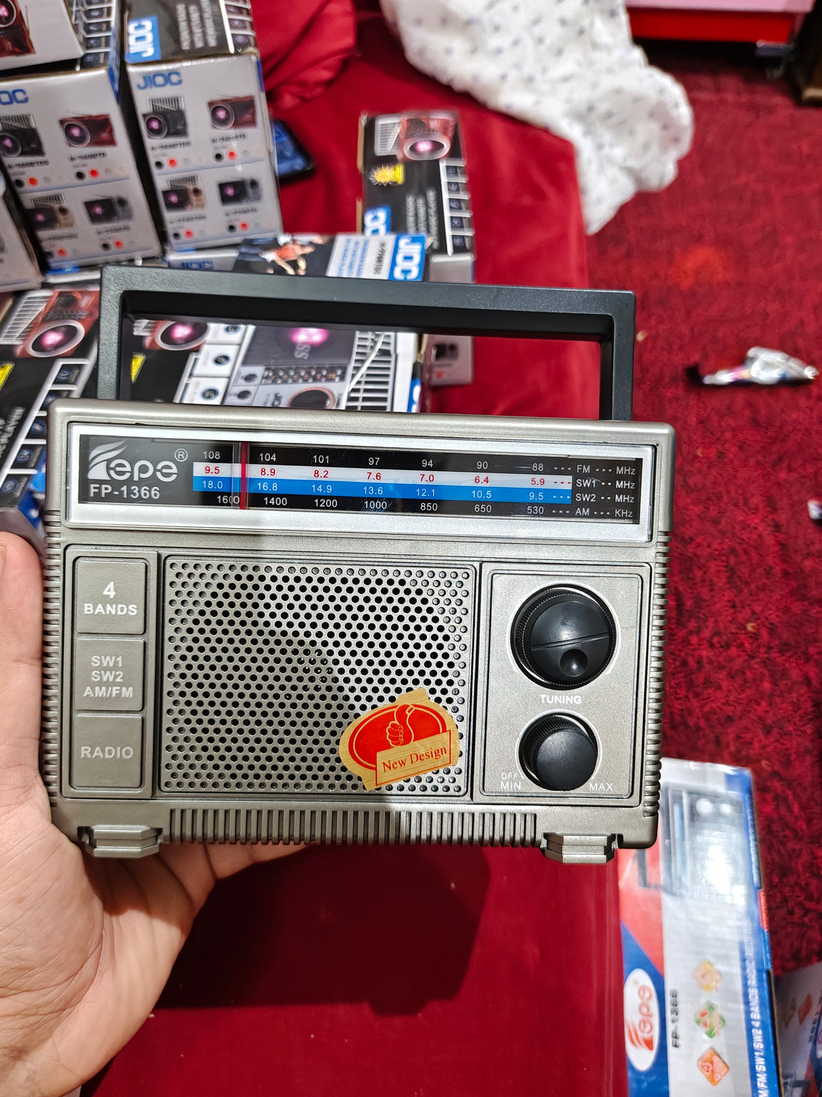 EPE FP-1366 4-Band Portable Radio – FM, AM, SW1 & SW2 |