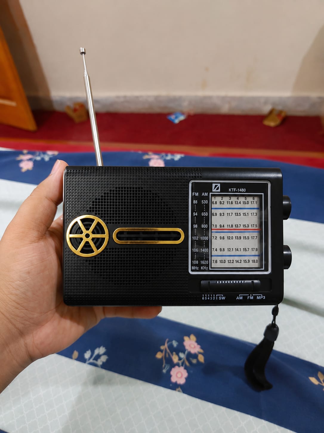 KBroad KTF-1480 8-Band Solar Energy torch Radio