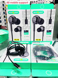Moon Light  Handsfree – Universal Wired Earphones with Clear Sound & Deep Bass