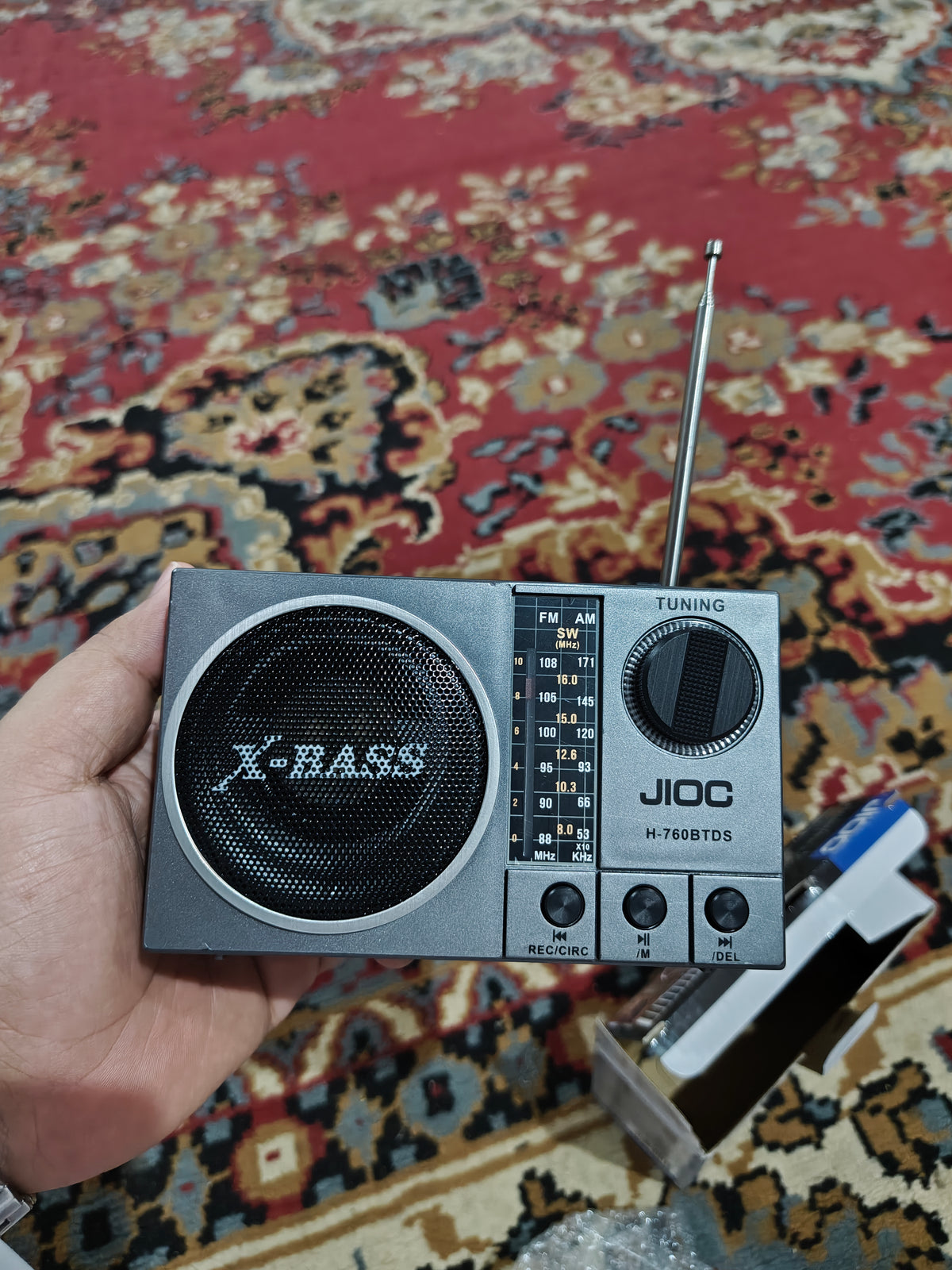 JIOC X-BASS H-760BTDS Retro Radio – FM/AM/SW, Bluetooth, USB & TF Card Music Player